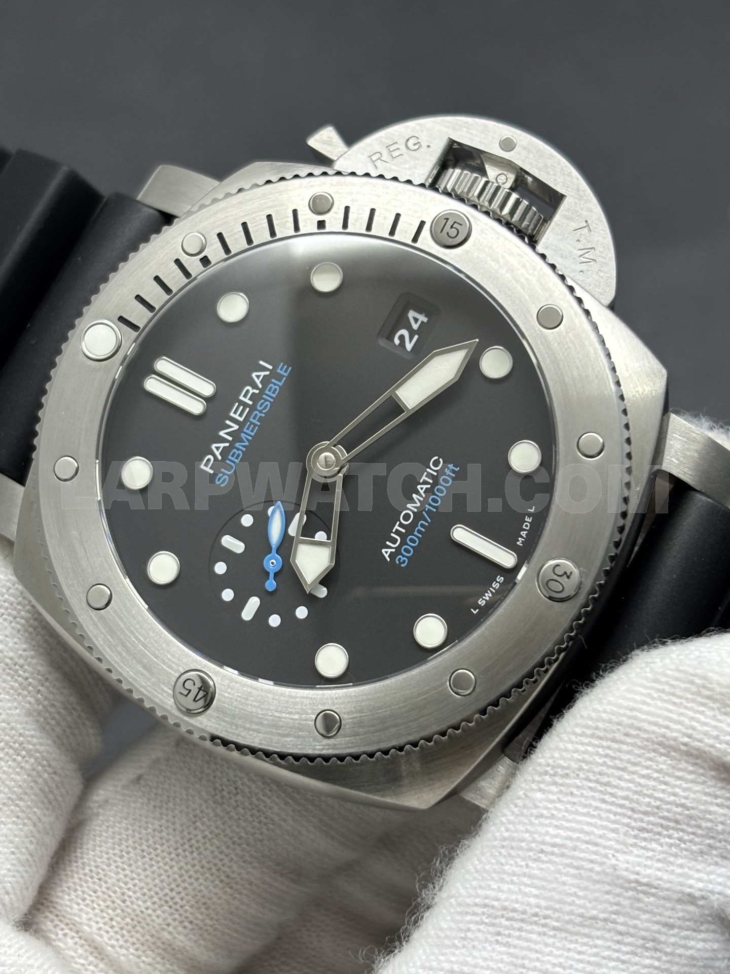 Panerai Submersible 42mm Black Dial Stainless Steel