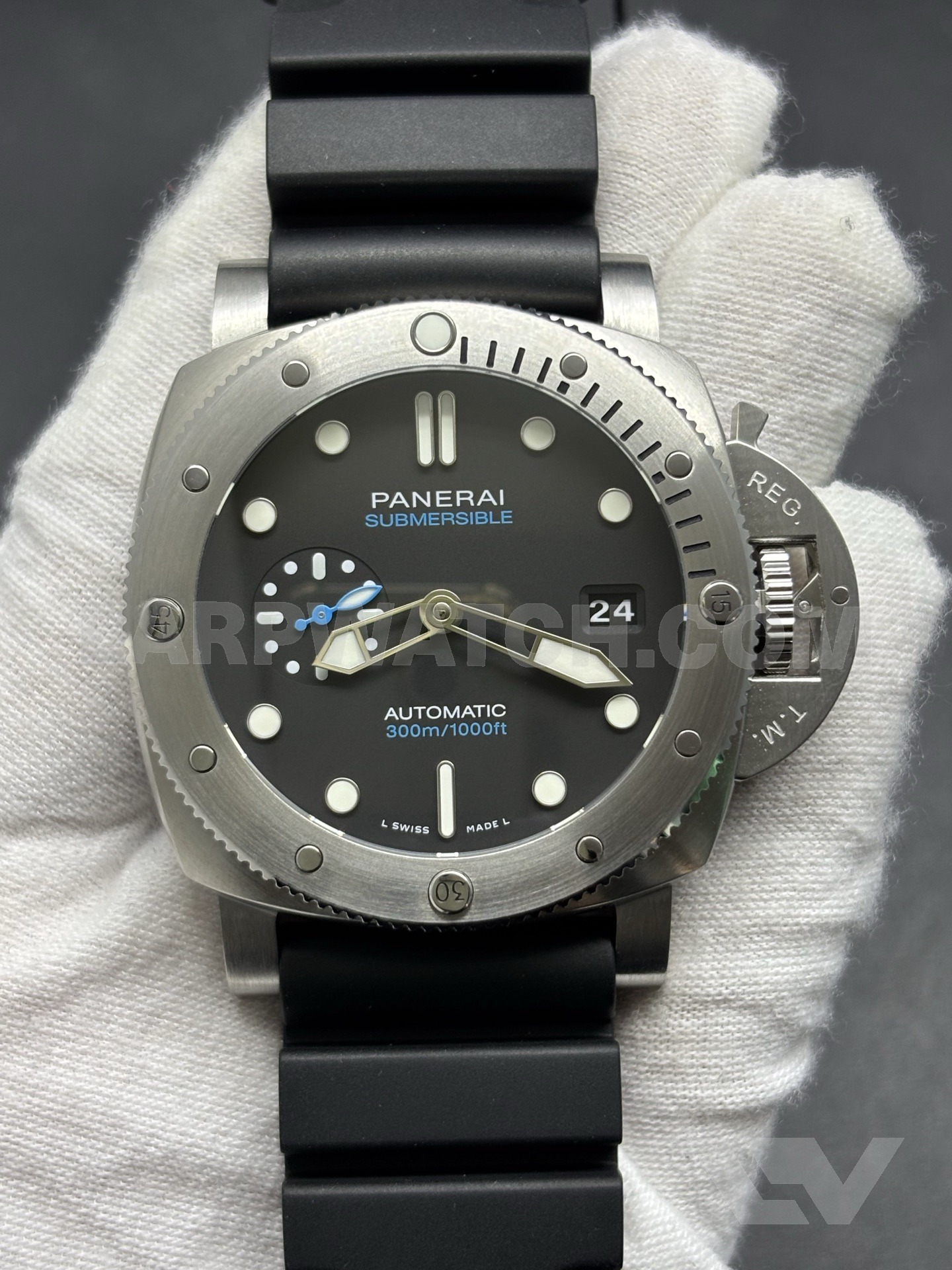 Panerai Submersible 42mm Black Dial Stainless Steel