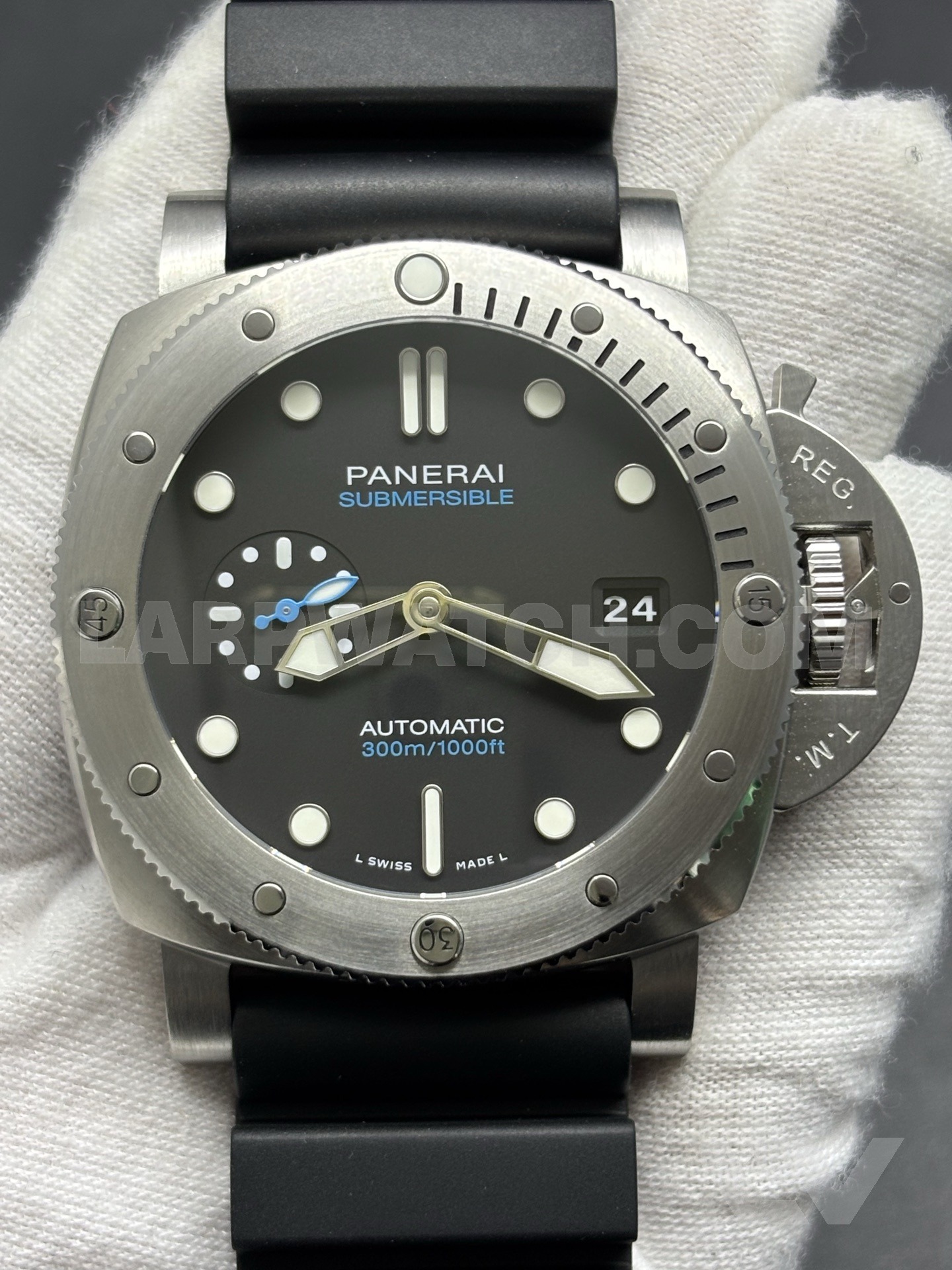 Panerai Submersible 42mm Black Dial Stainless Steel