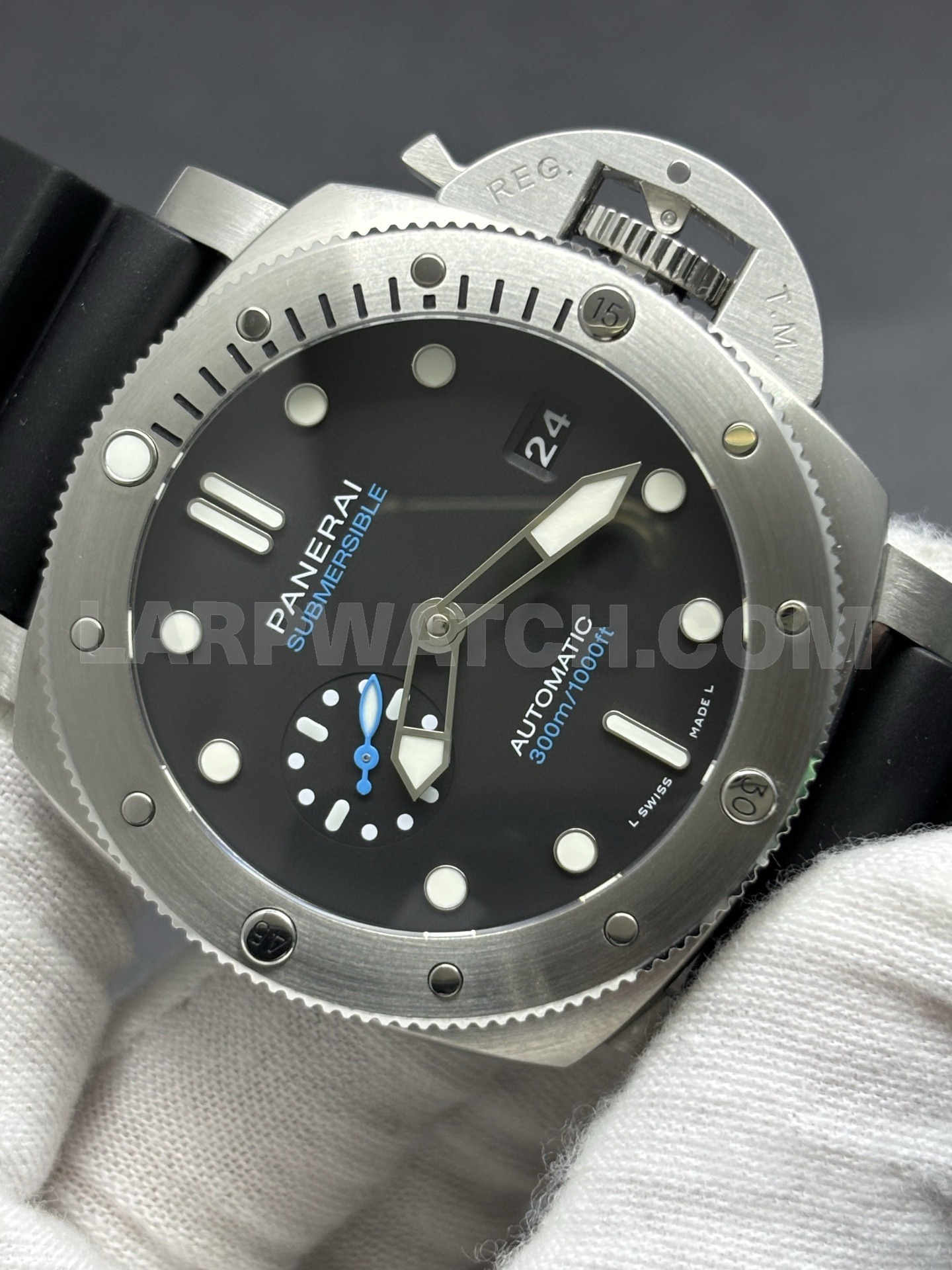 Panerai Submersible 42mm Black Dial Stainless Steel